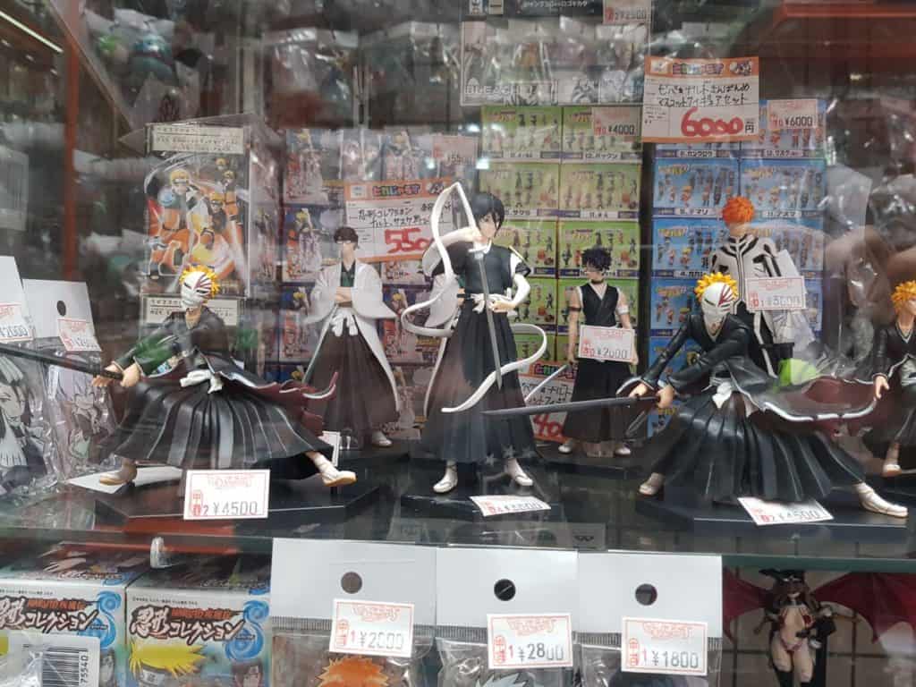 Bleach figures