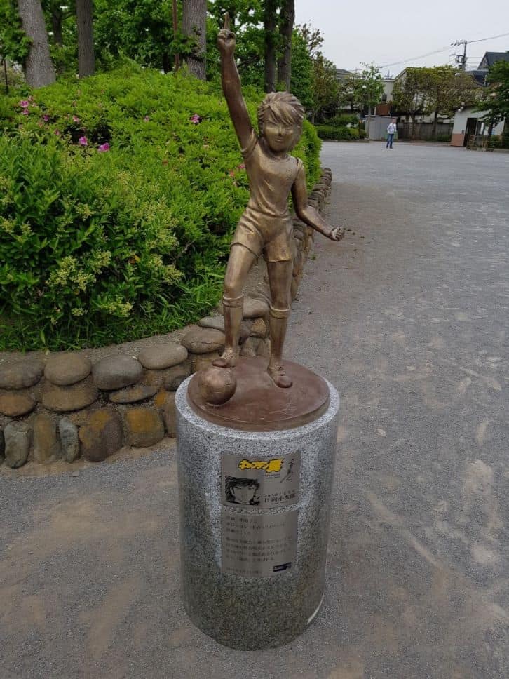 kojiro hyuga statue